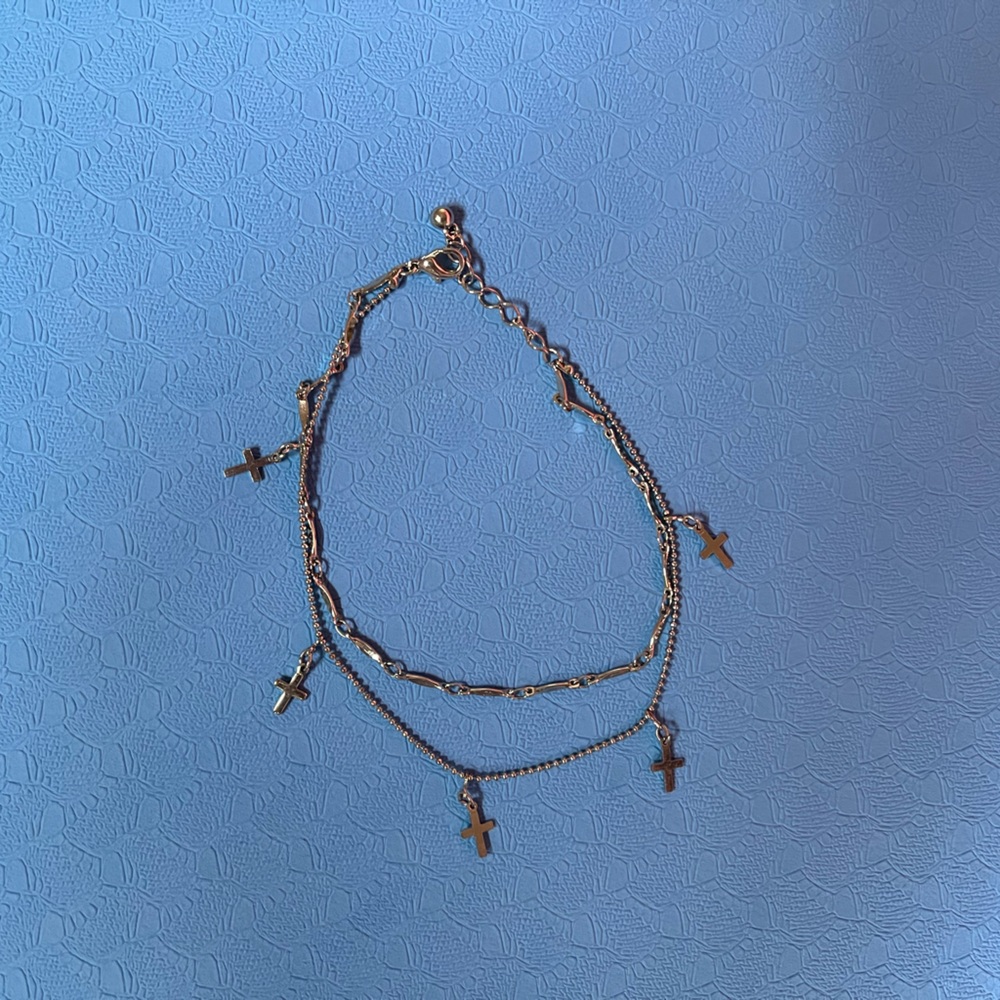 NWOT - Silver Cross Charm Anklet / Bracelet